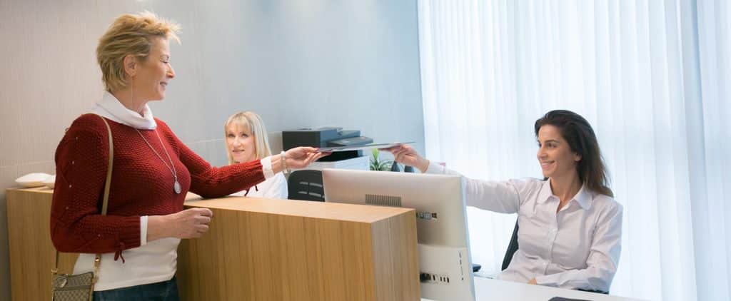 ד"ר בלן - השתלת שיניים ביום אחד מרפאת תל אביב