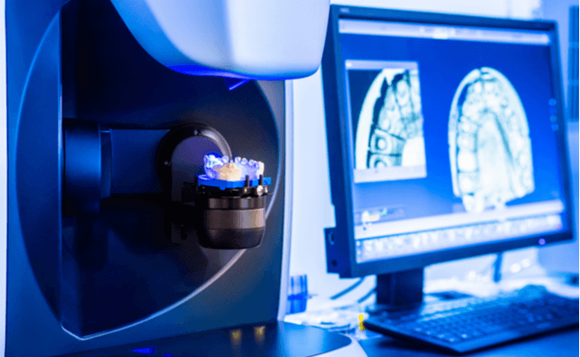 רופא שיניים שתלים - יש צורך במעבדה מתקדמת