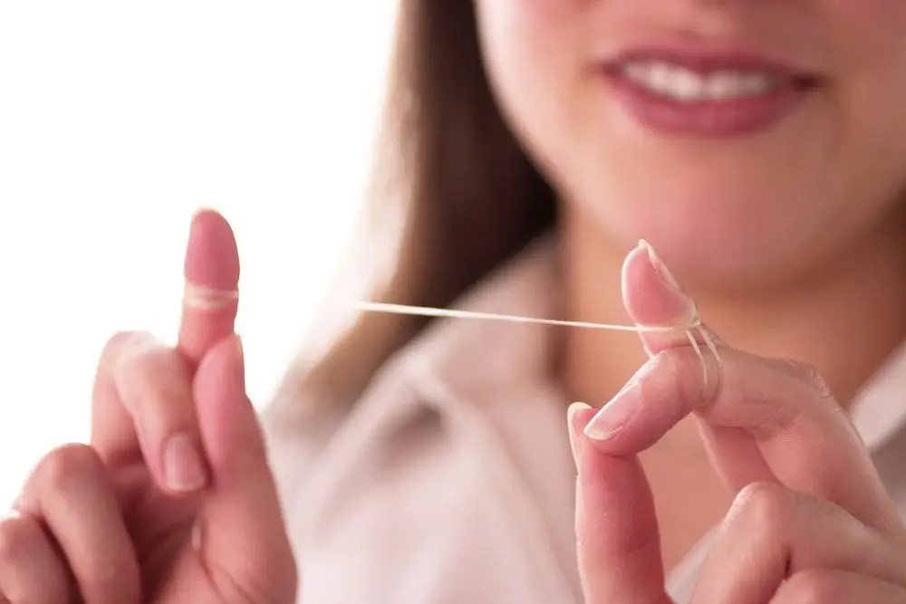 שיניים מתנדנדות אצל מבוגרים - עדיף למנוע מראש